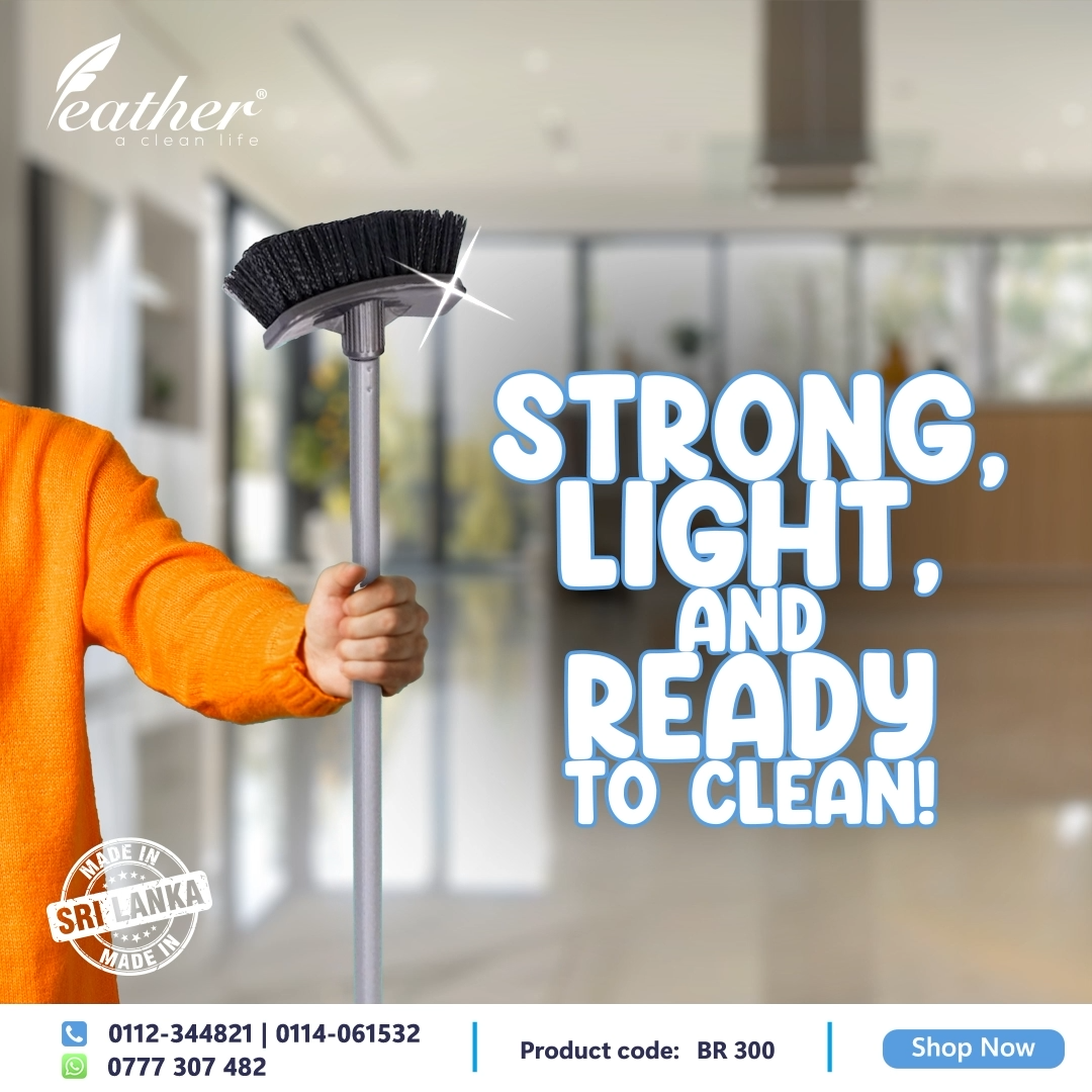 CURVED BATHROOM CLEANING BRUSH WITH 120CM PLASTIC COATED METAL HANDLE  - FEATHER BRAND