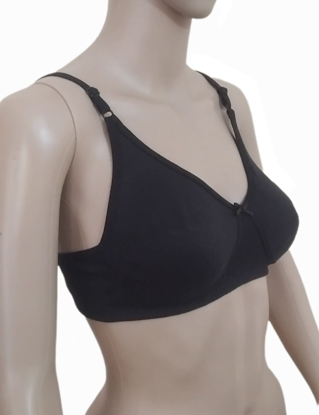 Free Panty with Cup Bra. Seamelss soft cup Bra. T Shirt Bra.. 
