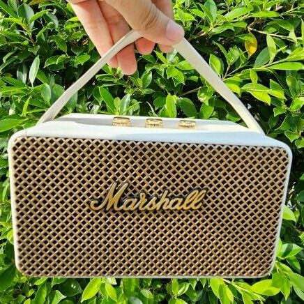 Marshall M10 Portable Bluetooth Speaker  A Grade. 
