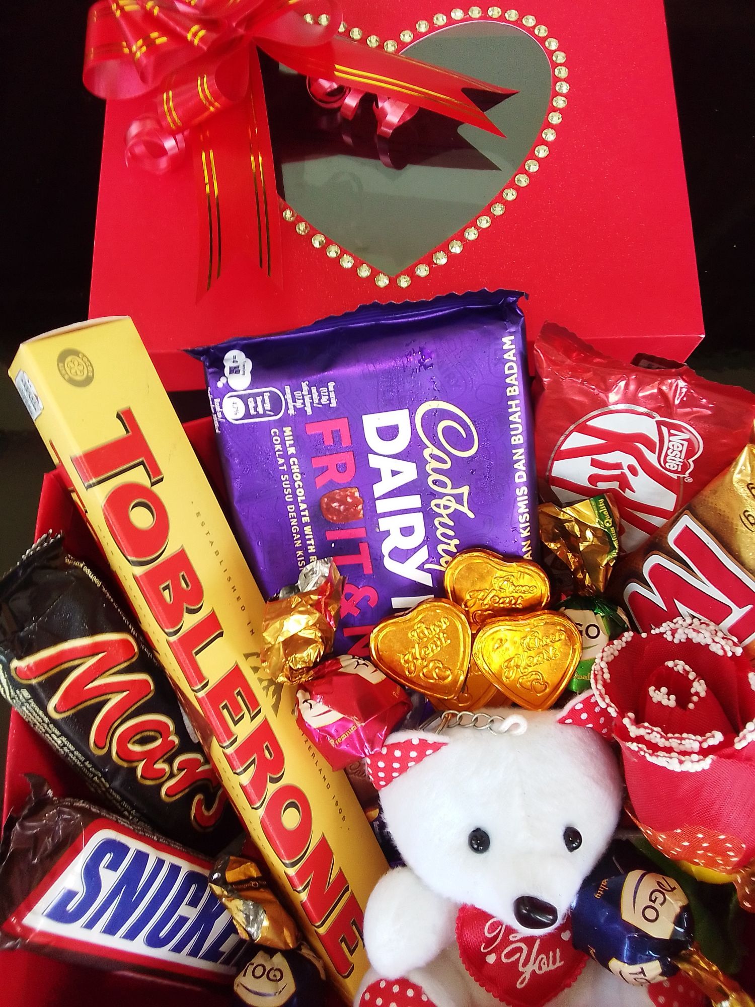 Chocolate Uncommon Gift Box with Mini Teddy Bear & Rose, High QualityChocolates. 