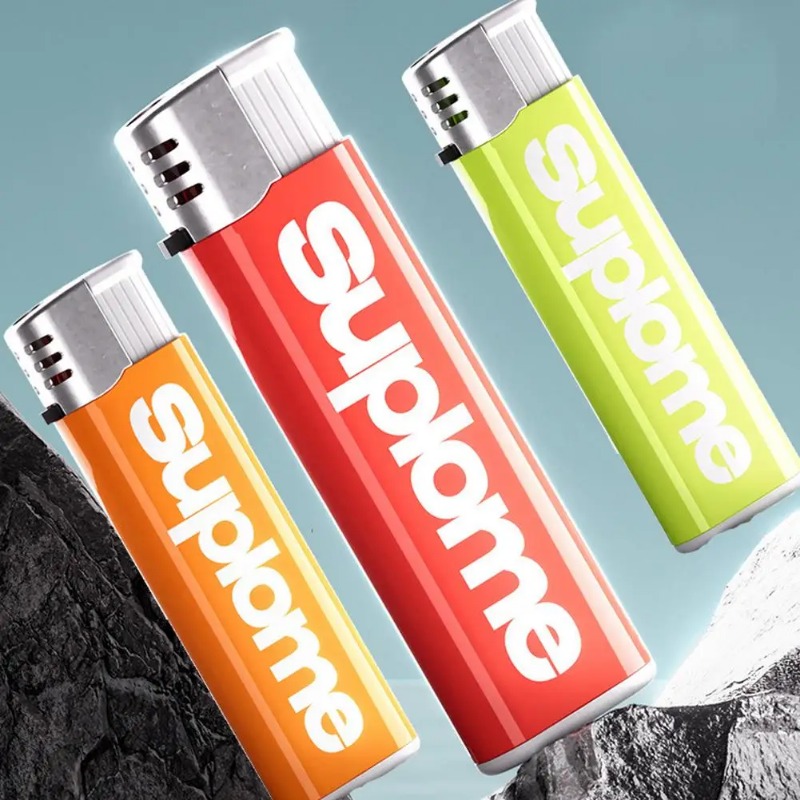 Performances Portable Lighters Water Treat Prank Lighter Spoofing Toys Realistic Funny Lighter Water Kids Toy. 