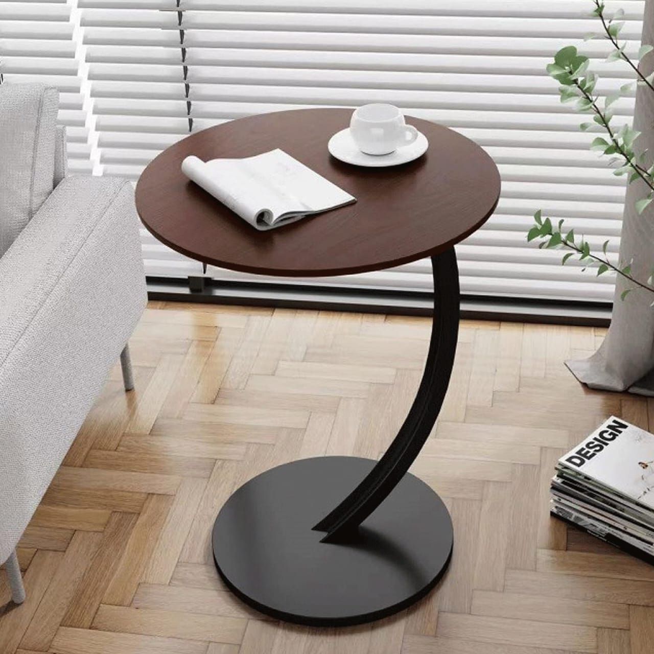 Small Side Table for Small Spaces with Silent Footpads Made of MDF+Metal, Side Tables Living Room Modern for Balcony. 