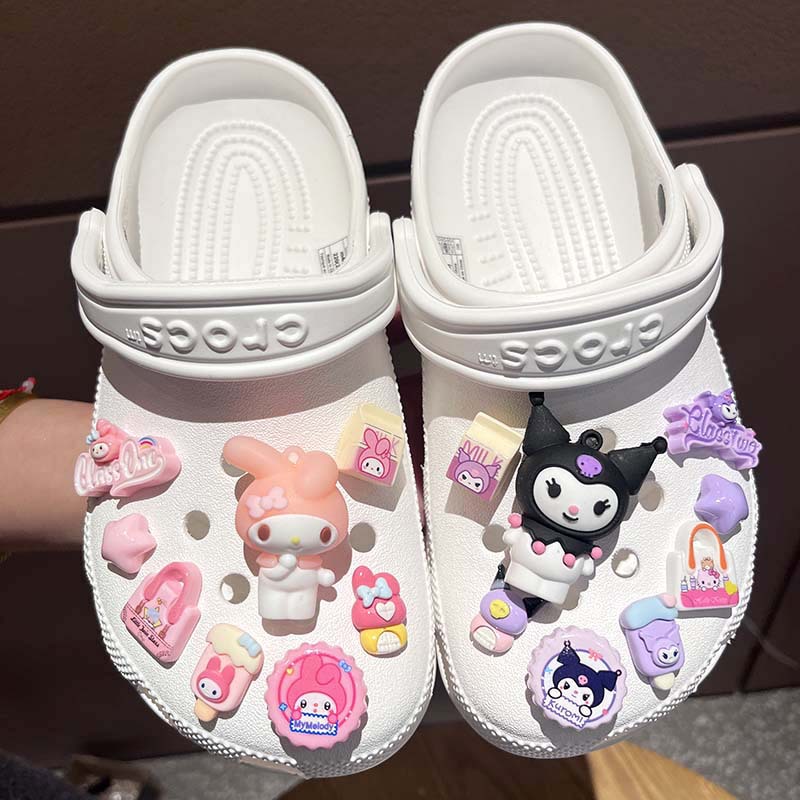 New Sanrio Kuromi Kawaii Shoes Accessories Cartoon Peripheral Cinnamoroll Melody Pompompurin Crocs Charm Buckle Charms Kids Gift. 