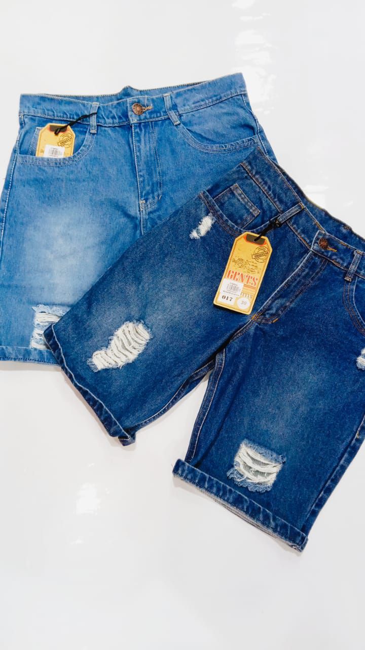 New Men's  patch denim short. 