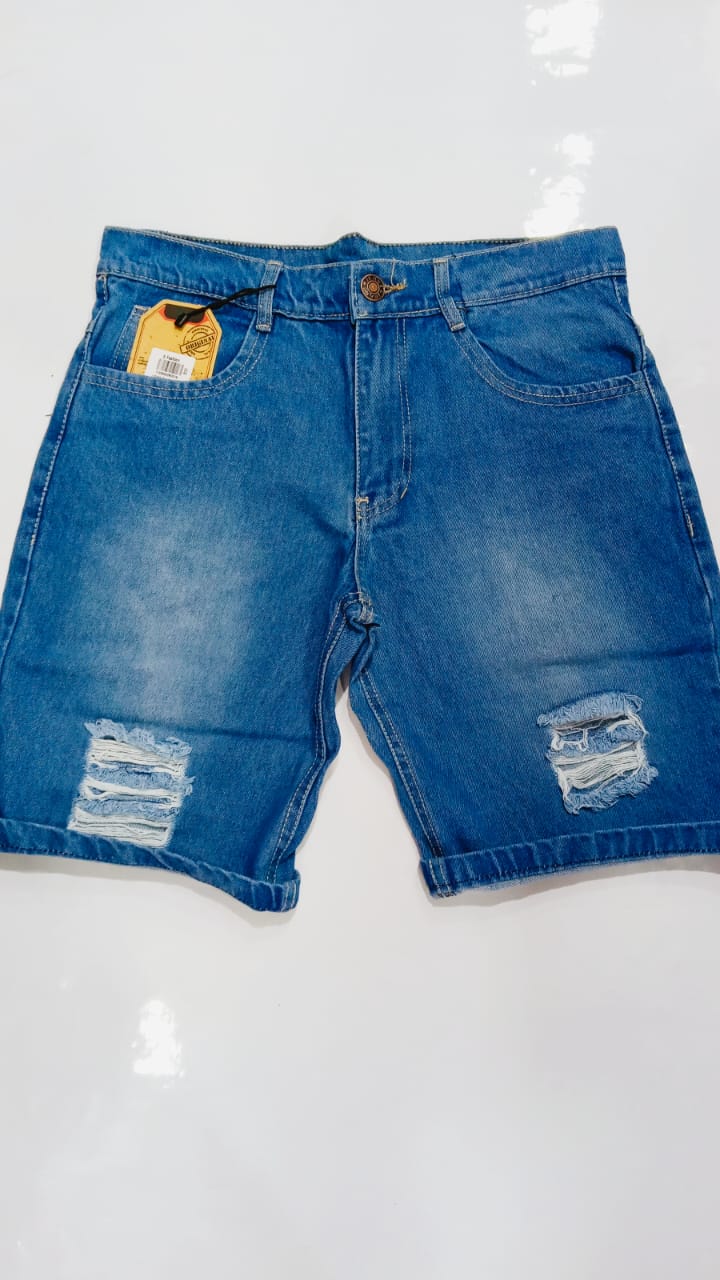 New Men's  patch denim short. 