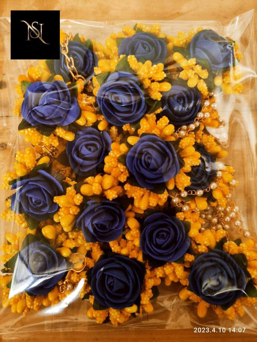Floral Jewelry/ Mehandi Jewelry. 