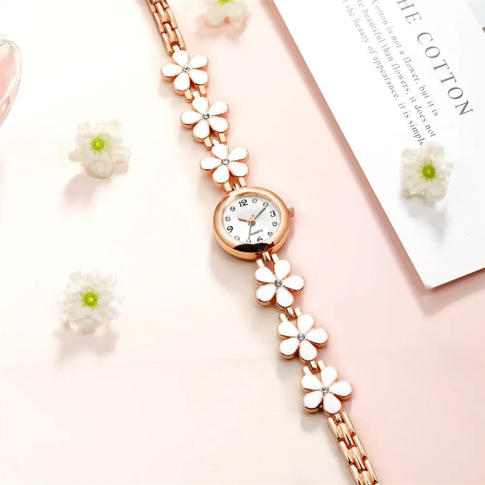 Mori Small Dial Petal Bracelet Watch Korean Version Simple and Compact All Cute Small Fresh Quartz Watch. 