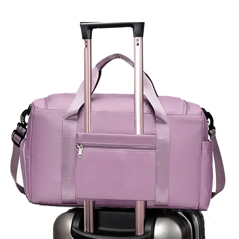 Travel bag / travel bag with dry wet seperation / Large Capacity Unisex Travel Duffel sports Bag. 