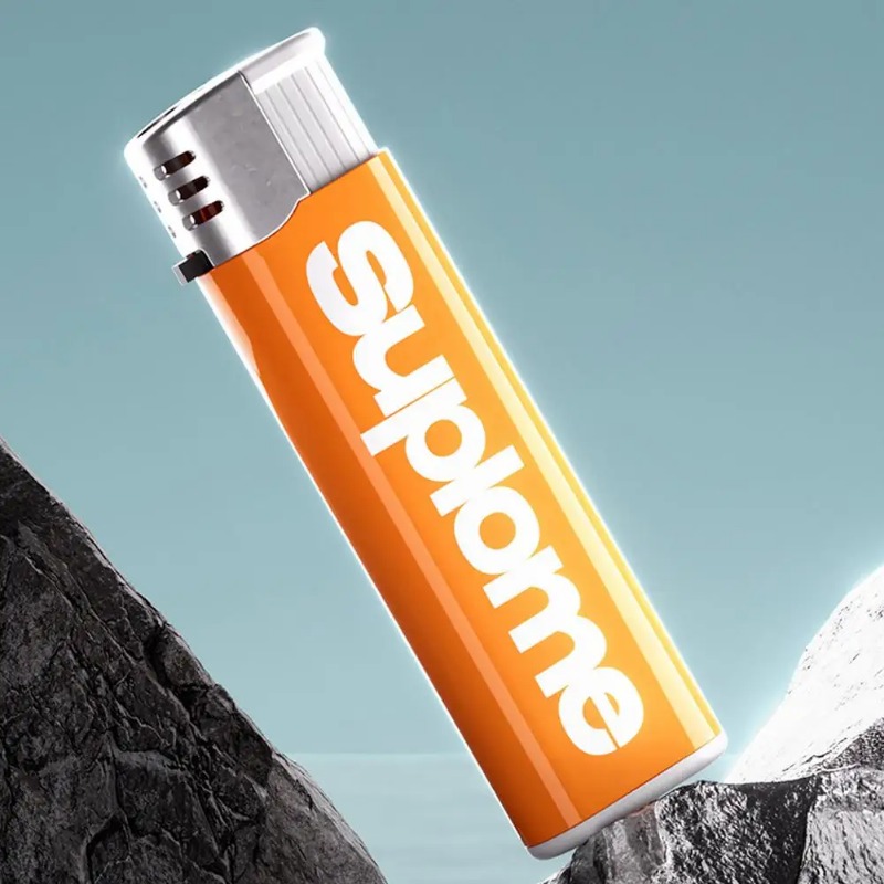 Performances Portable Lighters Water Treat Prank Lighter Spoofing Toys Realistic Funny Lighter Water Kids Toy. 