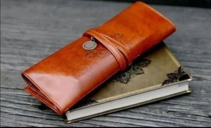 New Style Retro Roll PU Leather Purse Pouch Portable Makeup Pem Pencil Case Pencil Bag

Storage Bags School Office Supplies. 