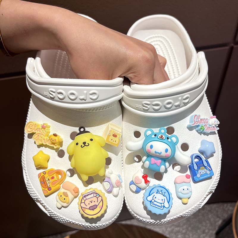 New Sanrio Kuromi Kawaii Shoes Accessories Cartoon Peripheral Cinnamoroll Melody Pompompurin Crocs Charm Buckle Charms Kids Gift. 