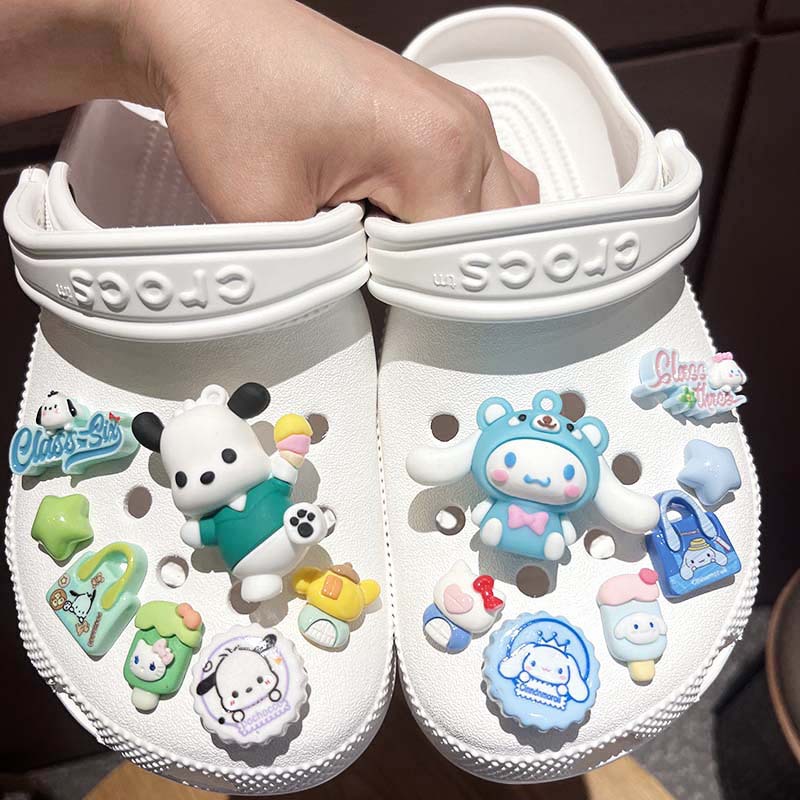 New Sanrio Kuromi Kawaii Shoes Accessories Cartoon Peripheral Cinnamoroll Melody Pompompurin Crocs Charm Buckle Charms Kids Gift. 