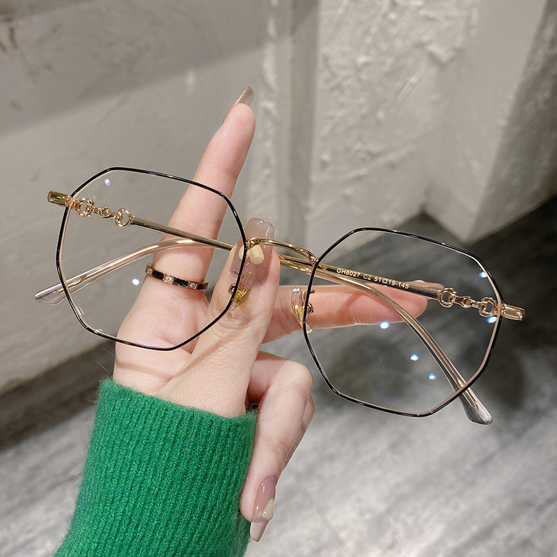Classic Blue Light Blocking Women Glasses Frame Fashion Metal Spring Hinge Eyewear Optical Prescription Eyeglasses Frames. 