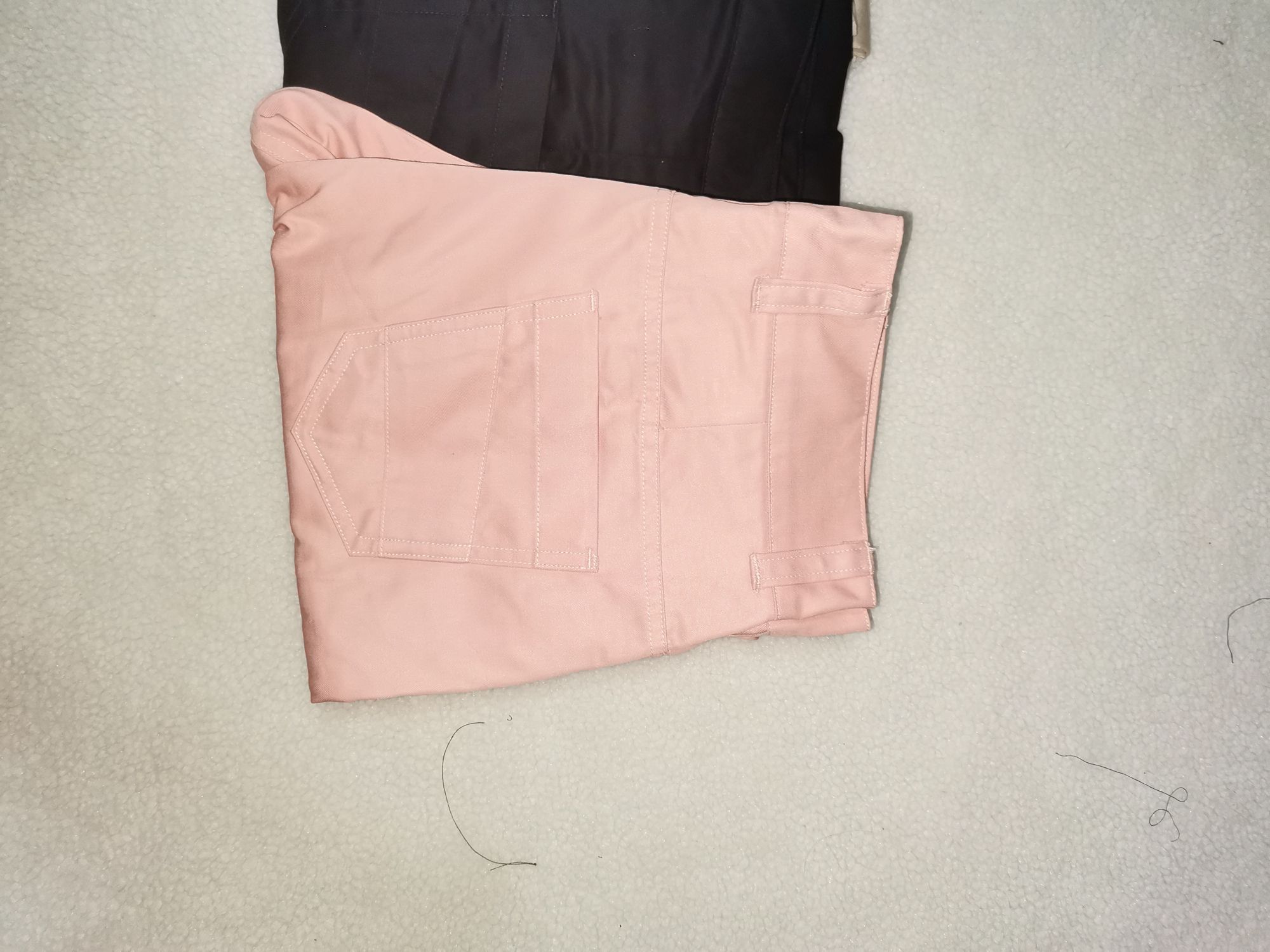 Ladies' Cargo Pants - Stay Fashionable and Functional with Comfortable Cargo Pants for Women. 