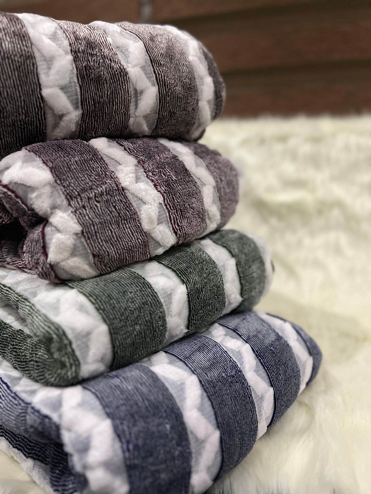 Fleece new trendy blanket throw cozy soft king size. 