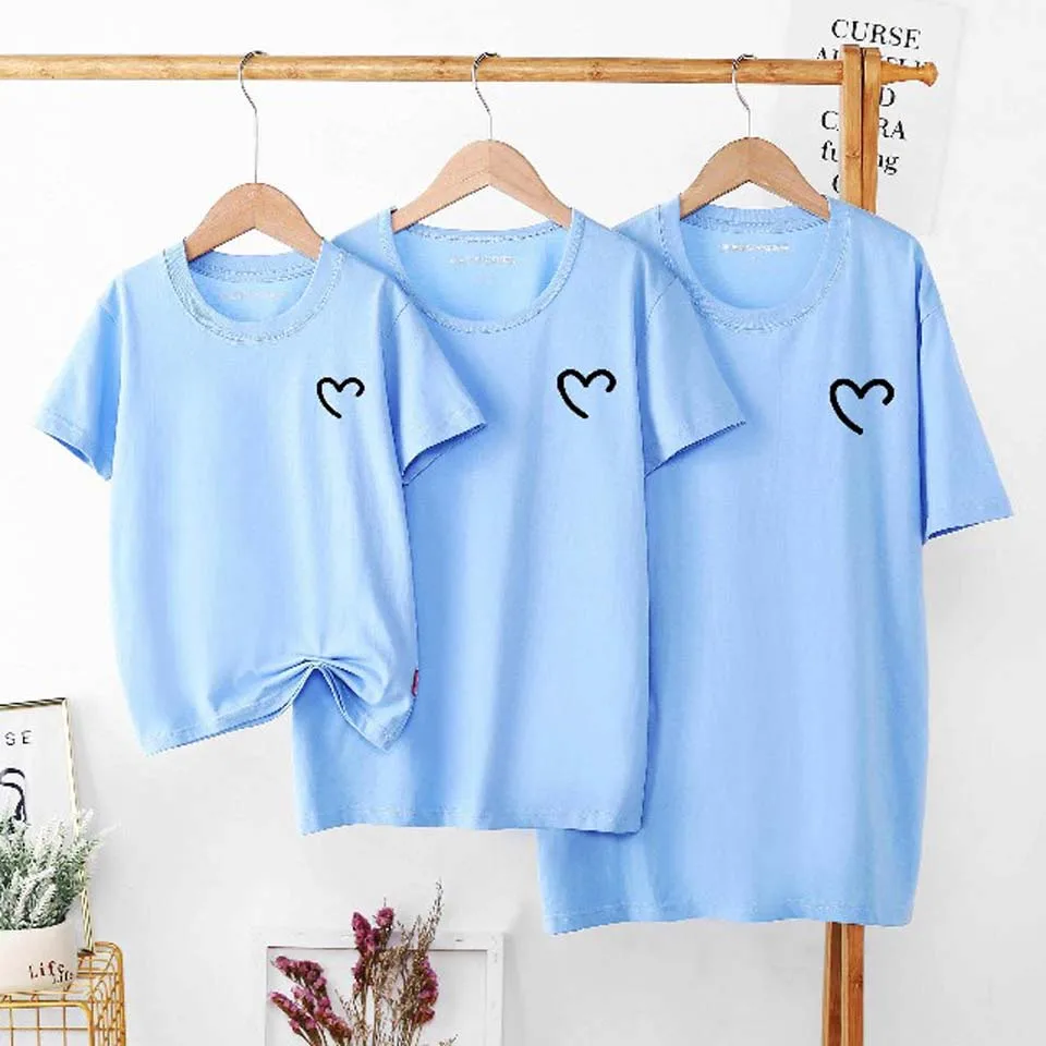 Summer 2025 Cotton Baby Mom Dad T Shirts Tops Fashion Family Matching Outfits Daddy Mommy And Daughter Son Matching Clothes. 