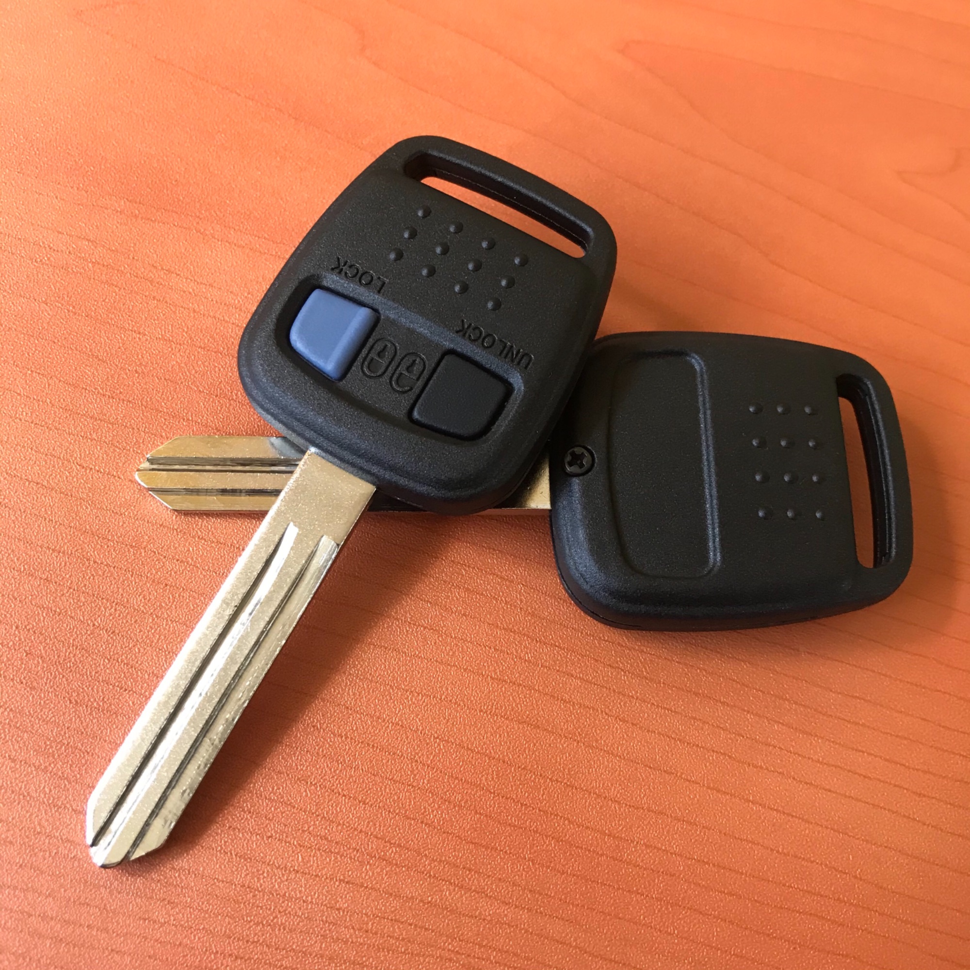 nissan sunny remote key price