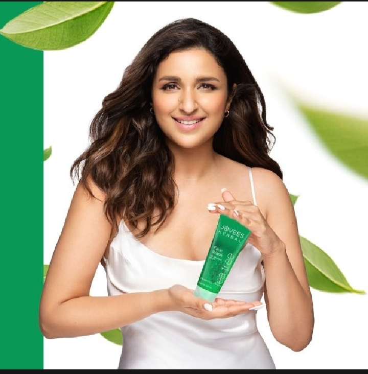 Face Wash Tea Tree 120ml and 50ml. 