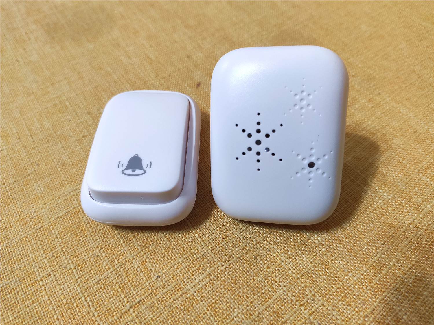 Lunzo No Battery Self Powered Wireless Doorbell US/UK/EU Plug 38 Ringtones Outdoor Waterproof 150m Range Kinetic Door Bell. 