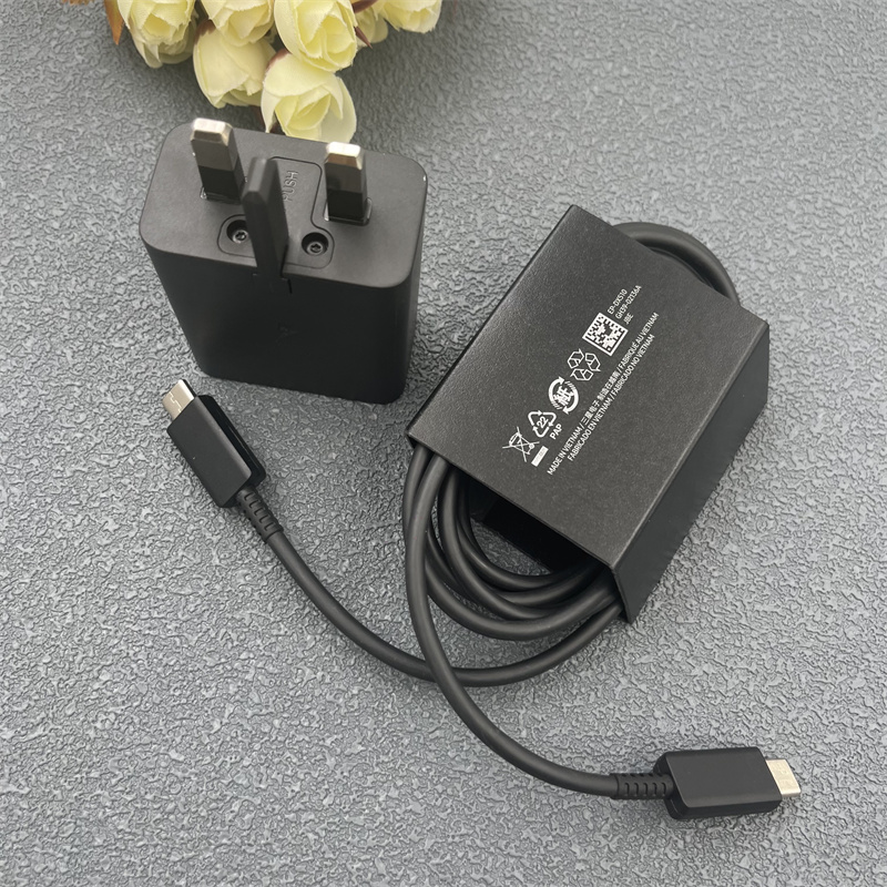 45W PD PPS Samsung Super Fast GaN Charger EP-T4510 UK Plug for GALAXY S24 S23 S22 Plus Note20 Ultra A55 +1.8M PD Type C Cable. 