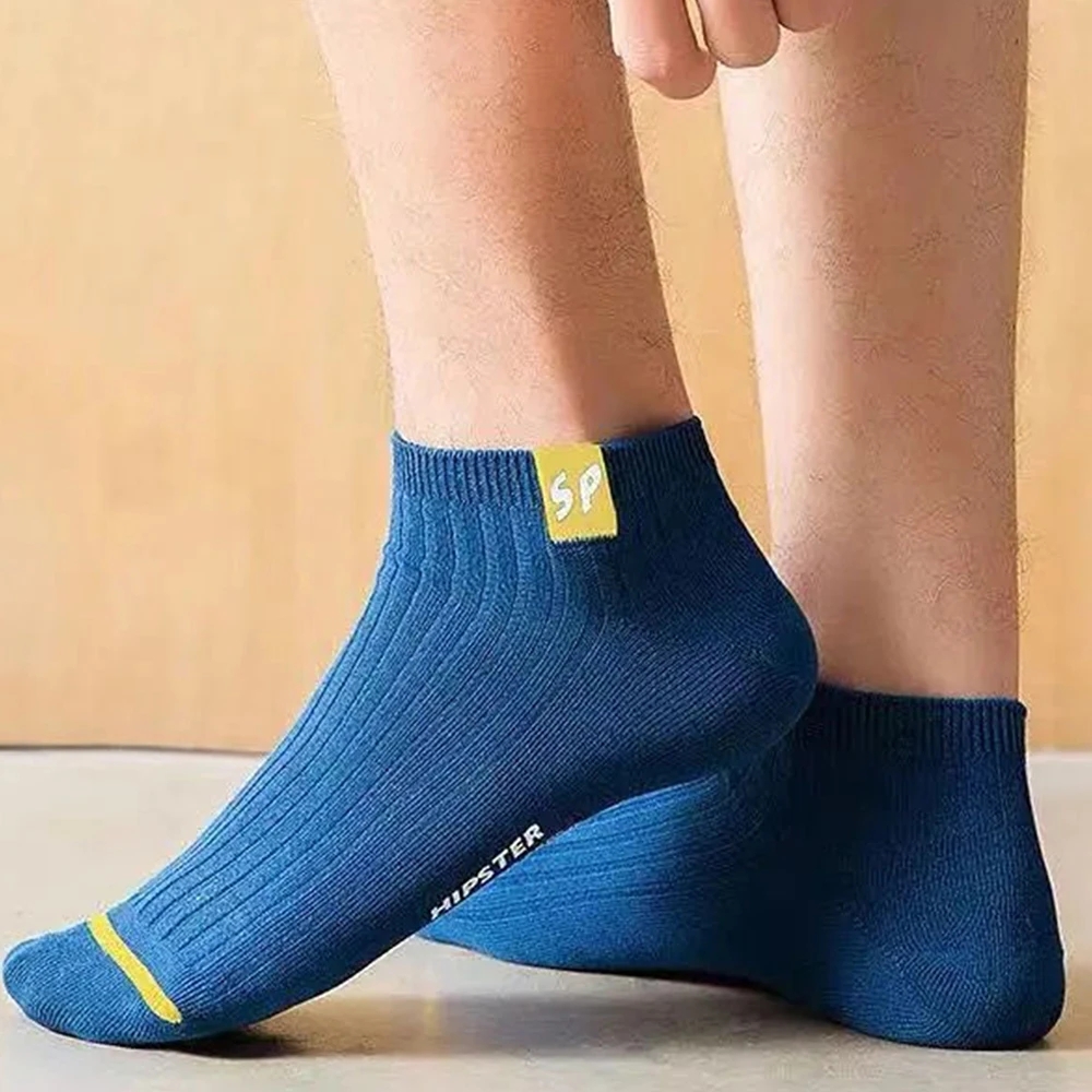 5 Pairs Men Short Socks With Versatile Letters High-Quality Breathable Boat Socks Low Chest Shallow Mouth Socks Men Casual Socks. 