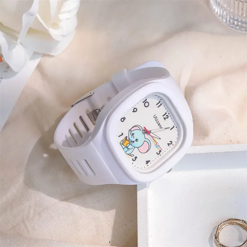 New Lovely Cartoon Kids Watch Square Luminous Watch Fashion Silicone Sports Watch for Students Luminous Watch. 