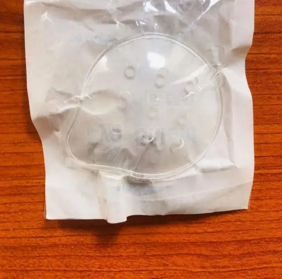 1Pair Plastic Ventilated Eye Shields Cover Transparent Surgery Eye Protection Breathable Small Hole. 