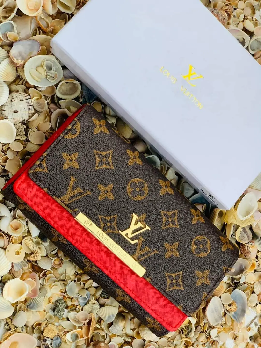 Louis Vuitton Women's Wallet with Box: Luxury Wallet for Women, Comes with  a Box for Gifting
